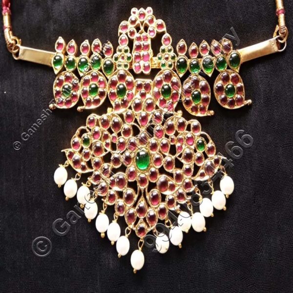 PENDANT temple jewellery